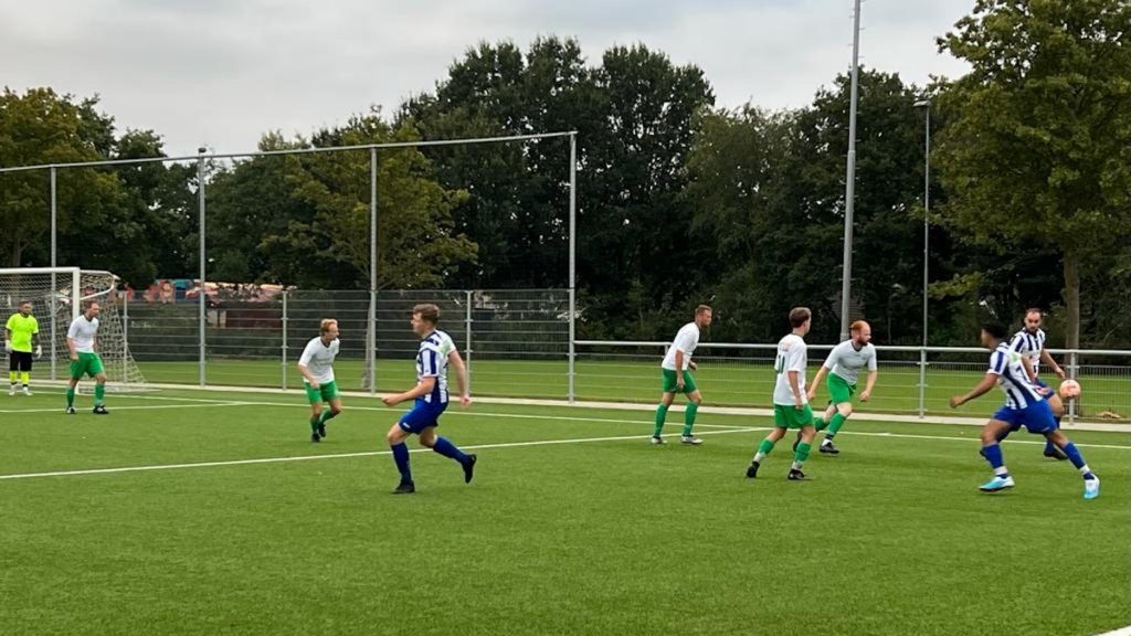 Oefenwedstrijd Pesse-USV eindigt in 4-3 Oefenwedstrijd Pesse-USV eindigt in 4-3
