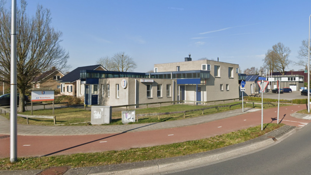 Gemeente Dalfsen gebruikt de voormalige apotheek in Nieuwleusen tijdelijk voor opvang