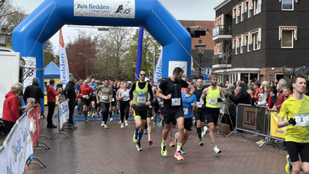Danny Koppelman oppermachtig bij LIV halve marathon van Nieuwleusen