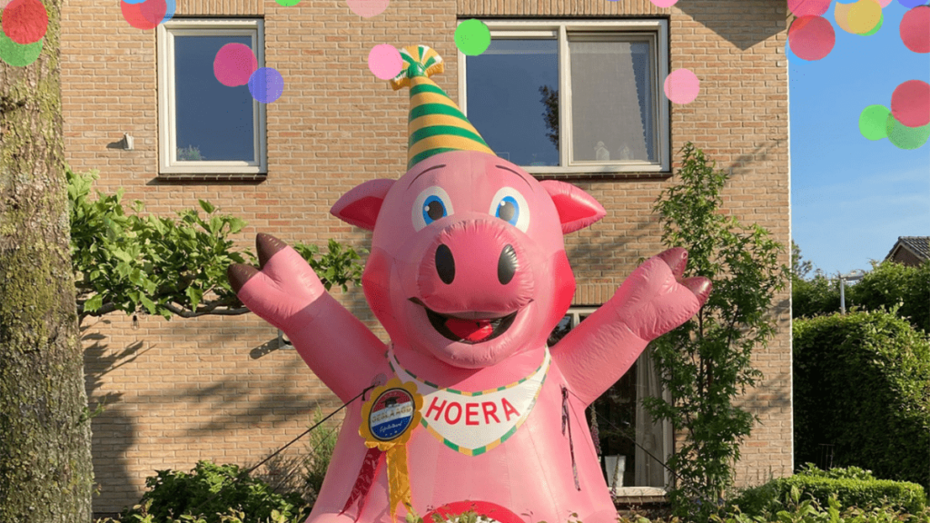 Geslaagden-karavaan op 12 juni op pad om geslaagde jongeren te verrassen Geslaagden-karavaan op 12 juni op pad om geslaagde jongeren te verrassen