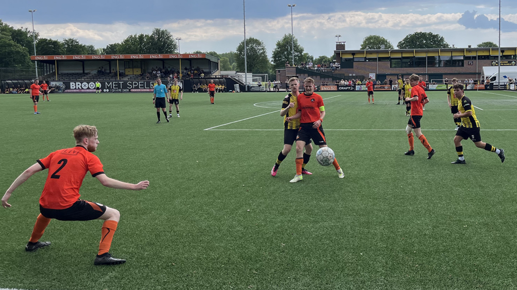 S.V. Nieuwleusen wint van PH Almelo S.V. Nieuwleusen wint van PH Almelo