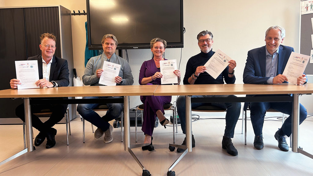 Ondertekening convenant Gezamenlijke aanpak bij huurachterstanden Ondertekening convenant Gezamenlijke aanpak bij huurachterstanden