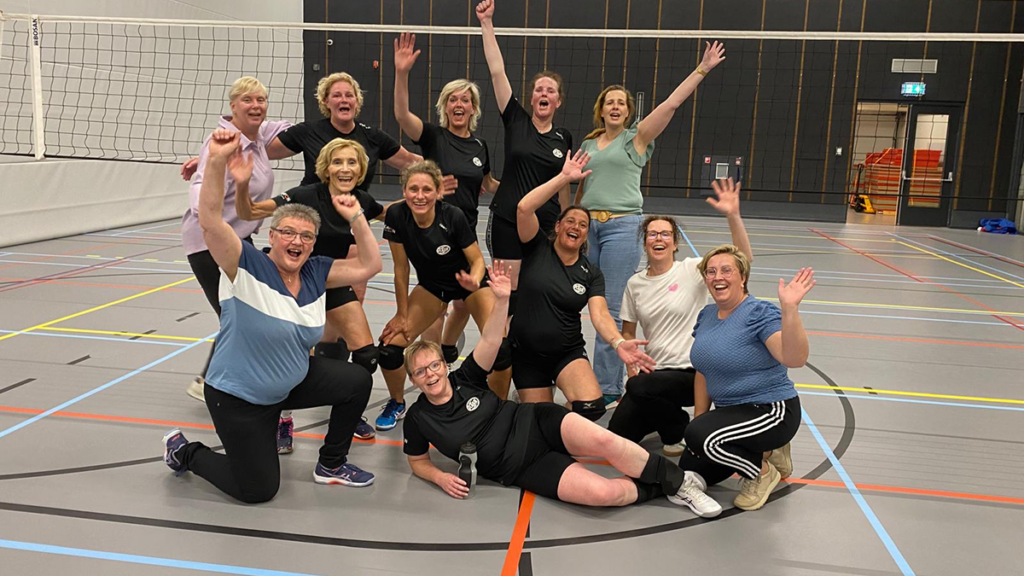 Flash recreanten dames voor 4de keer kampioen in Salland competitie Flash recreanten dames voor 4de keer kampioen in Salland competitie
