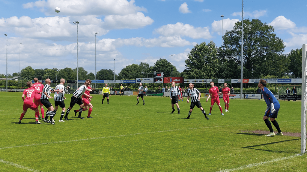 USV verliest van SVV ’04 en blijft 4e klasser
