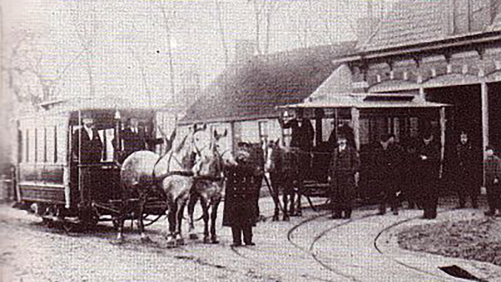Met Baron van Dedem op de Paardentram langs de Dedemsvaart