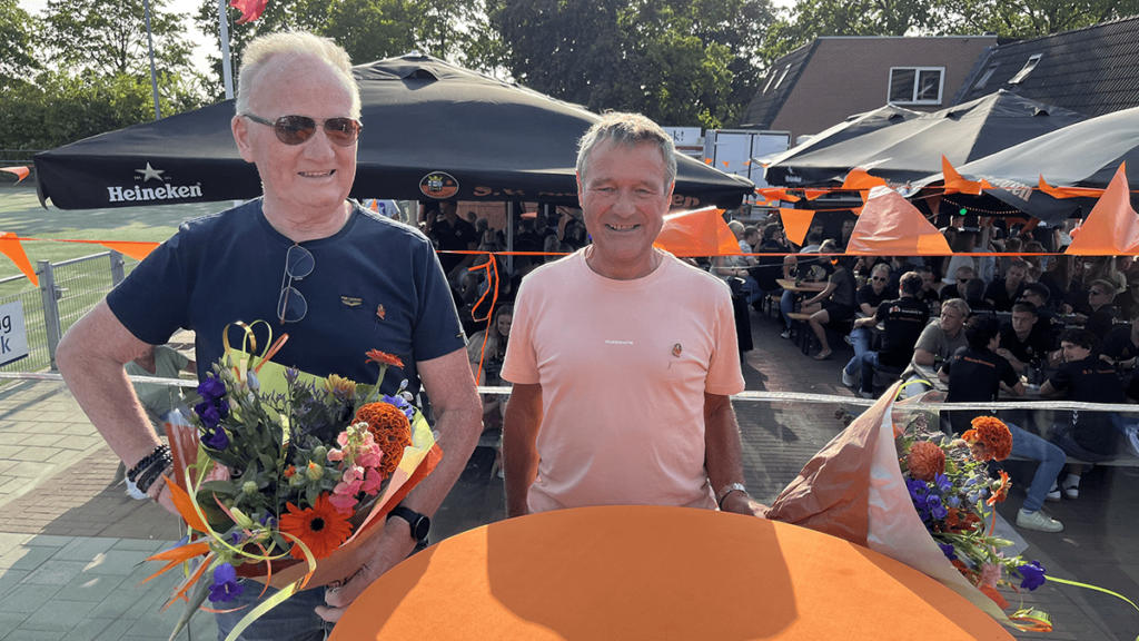 Dju Bosch en Johan de Weerd benoemd tot erelid van S.V. Nieuwleusen