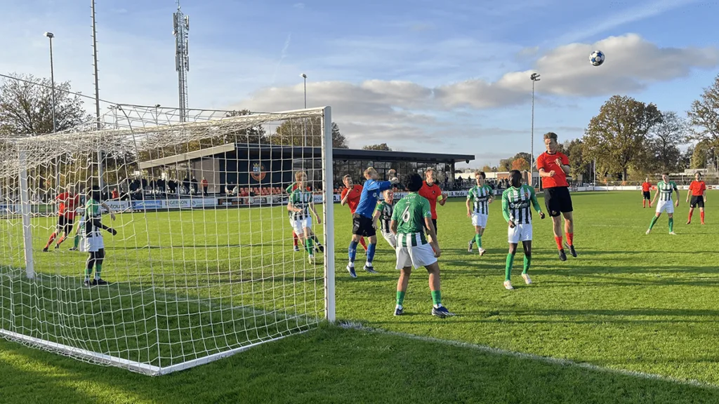 S.V. Nieuwleusen pakt belangrijke drie punten tegen FC Meppel S.V. Nieuwleusen pakt belangrijke drie punten tegen FC Meppel
