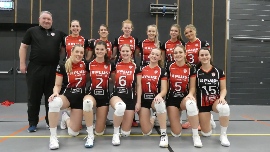 Laatste punt telt: Flash Nieuwleusen D1 klimt uit het dal Laatste punt telt: Flash Nieuwleusen D1 klimt uit het dal