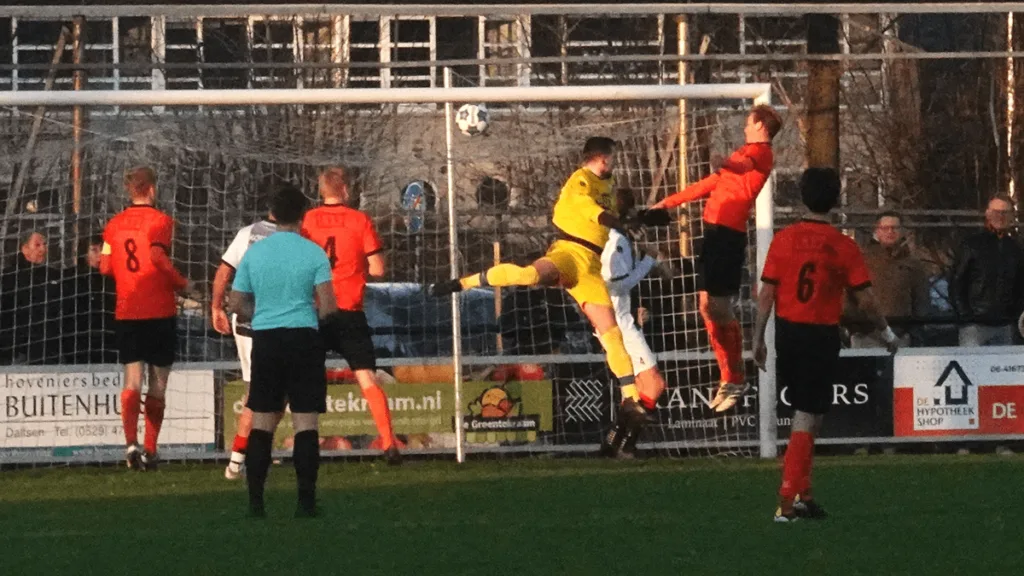 S.V. Nieuwleusen pakt koppositie af van V.V. Gorecht