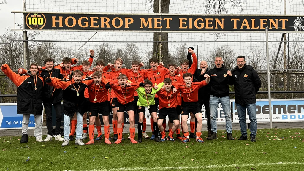 Kampioen! S.V. Nieuwleusen JO17-1 wint spannende strijd
