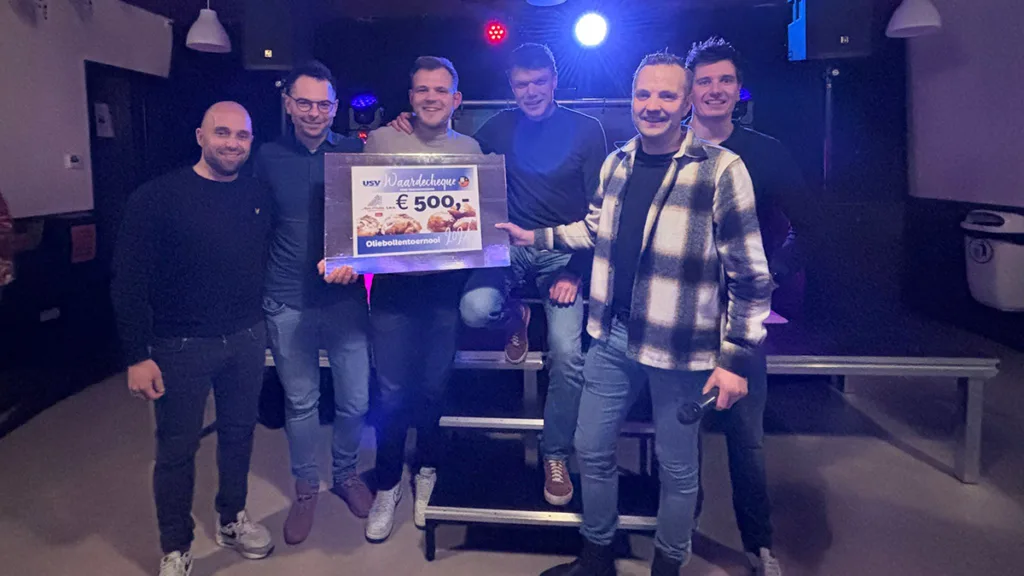 Dalfser teams winnen Oliebollentoernooi Dalfser teams winnen Oliebollentoernooi