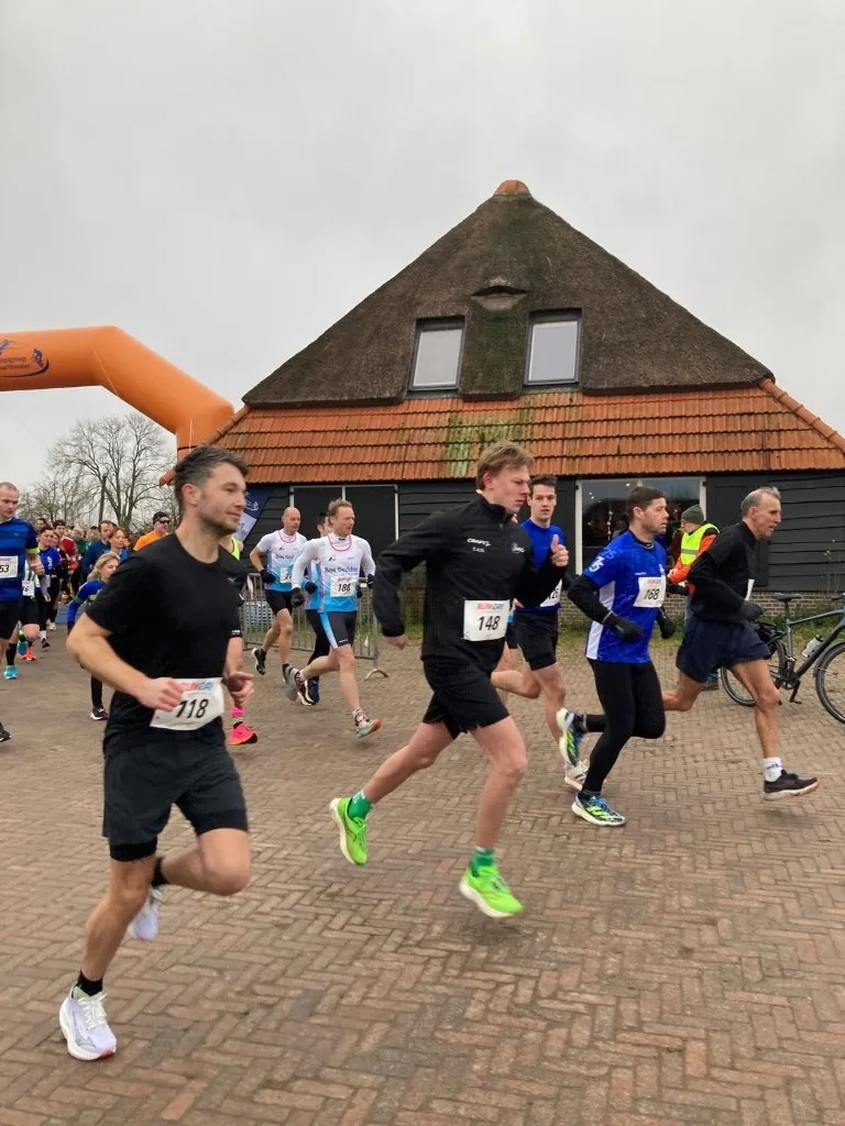 Veel podiumplaatsen en PR’s voor Bos Bedden Loopgroep AG’85