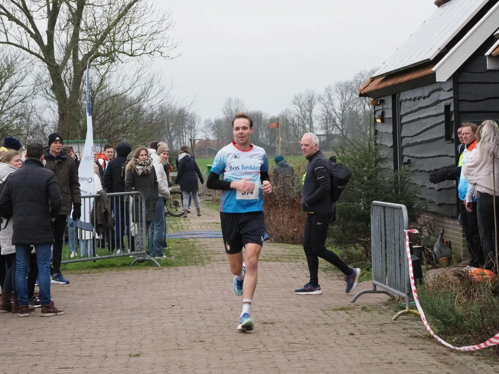 Veel podiumplaatsen en PR’s voor Bos Bedden Loopgroep AG’85