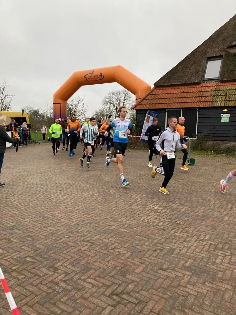 Veel podiumplaatsen en PR’s voor Bos Bedden Loopgroep AG’85