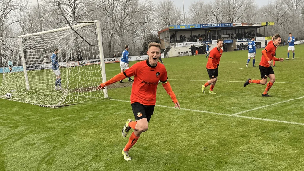 S.V. Nieuwleusen met tien man naar belangrijke overwinning