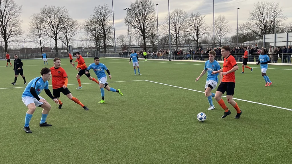 S.V. Nieuwleusen verstevigt koppositie met ruime zege