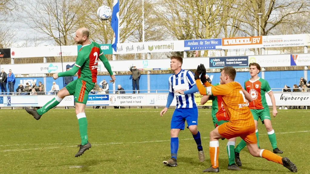 USV overklast Schoonebeek met 4-0 zege USV overklast Schoonebeek met 4-0 zege