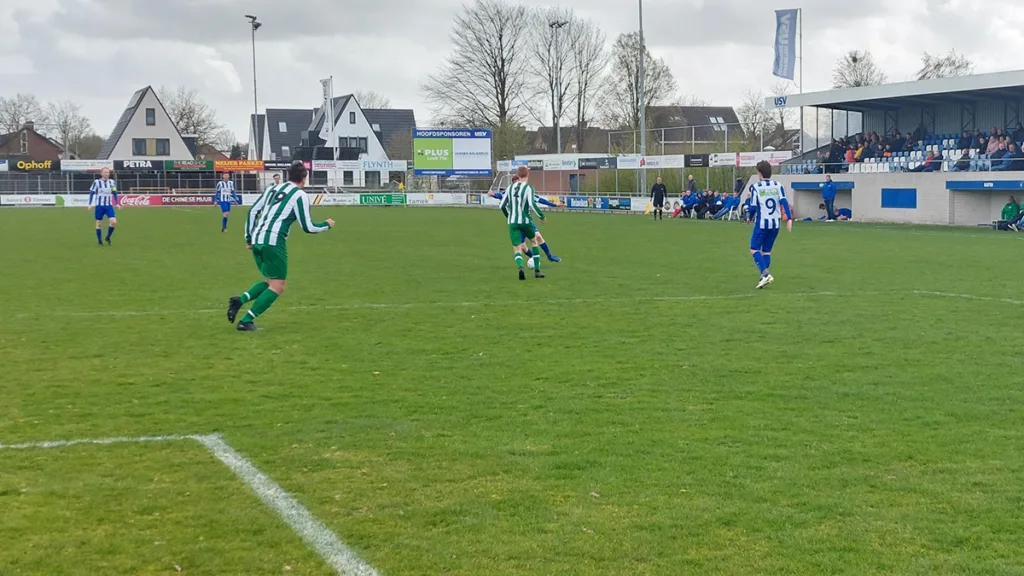 USV pakt koppositie na zege op Witteveense Boys ’87 USV pakt koppositie na zege op Witteveense Boys ’87