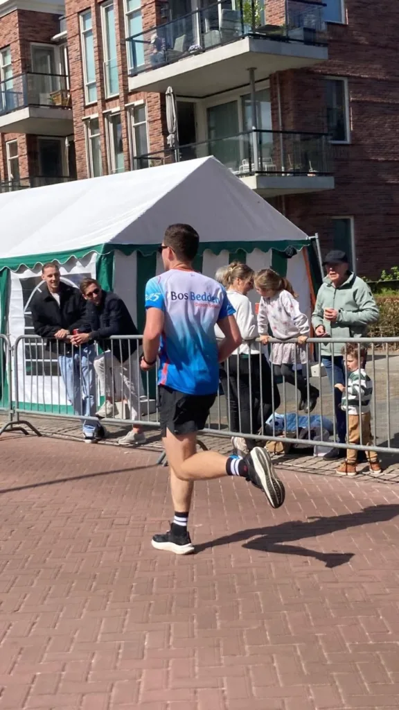 Loopgroep AG &#8217;85 in actie: van marathon tot lokale halve marathon