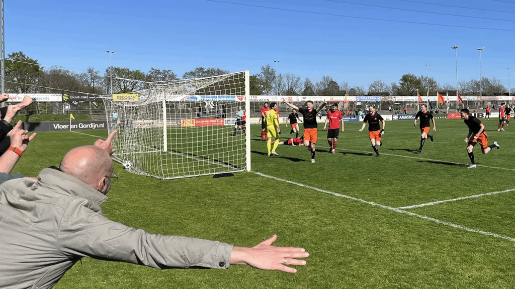 S.V. Nieuwleusen wint inhaalduel tegen Achilles 1894 met 0-1 S.V. Nieuwleusen wint inhaalduel tegen Achilles 1894 met 0-1