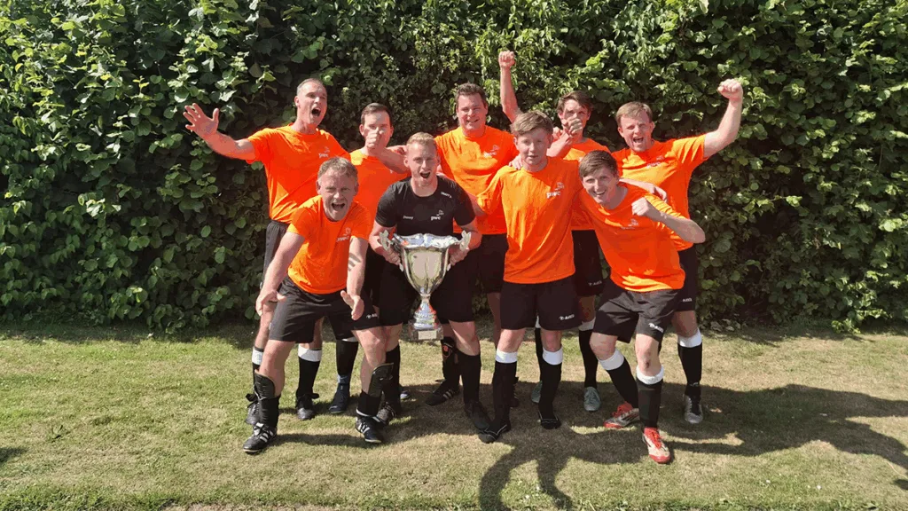 Ondanks Tropische Hitte: PWC Wint Accountancybeker Ondanks Tropische Hitte: PWC Wint Accountancybeker