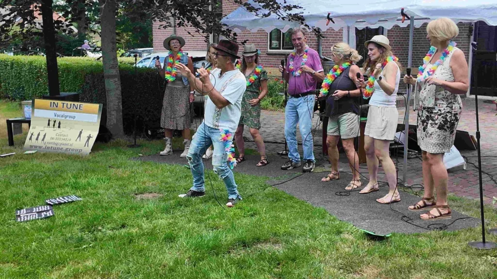 Succesvol &#8220;Muziek in de Tuin&#8221; brengt jong en oud samen