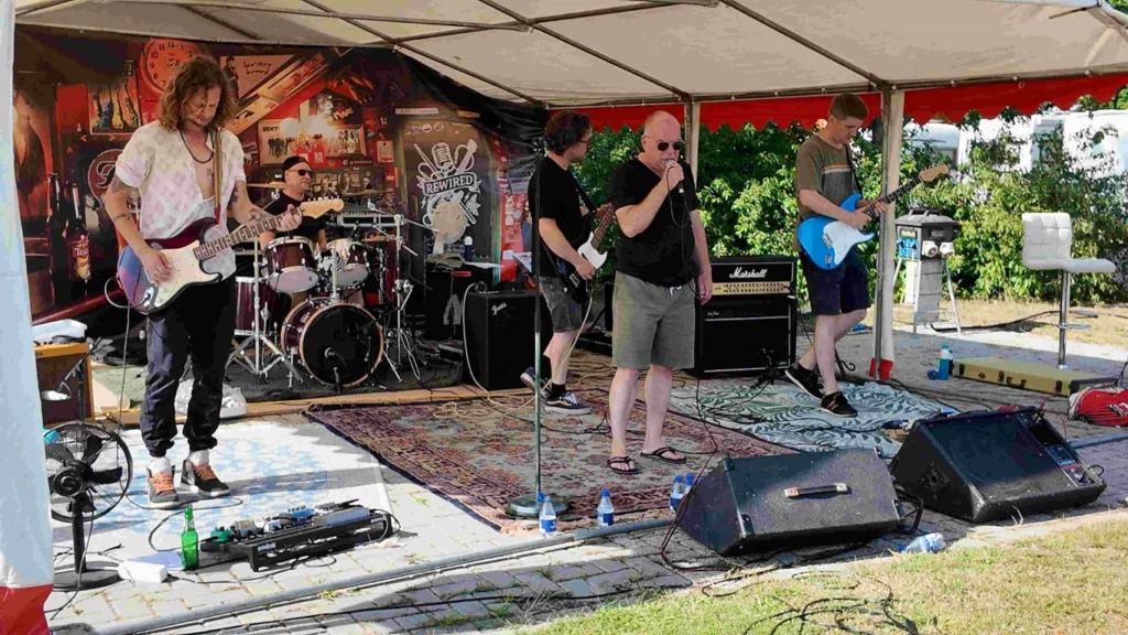 Succesvol &#8220;Muziek in de Tuin&#8221; brengt jong en oud samen