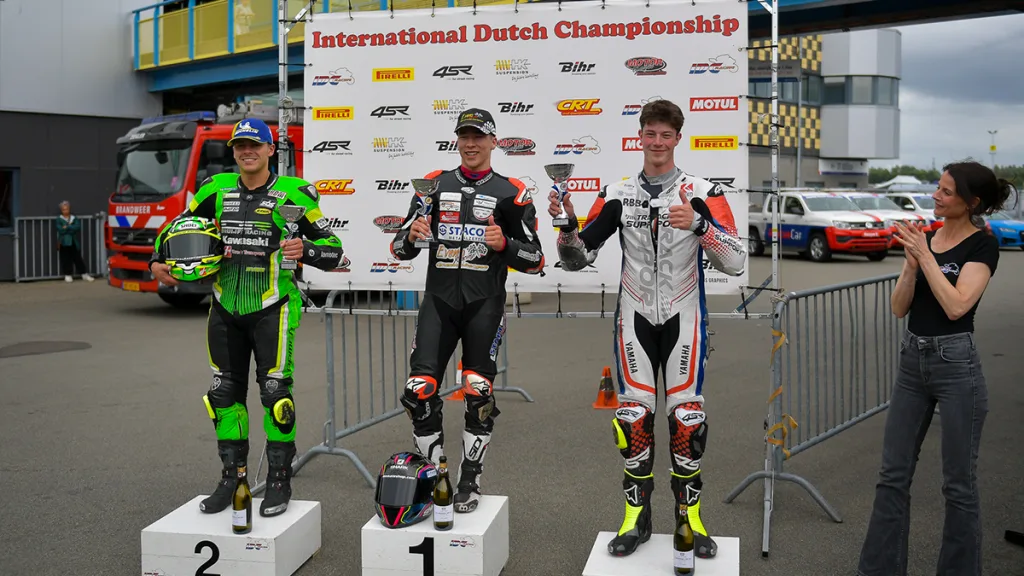 Julian van Kalkeren schittert op TT-circuit Assen Julian van Kalkeren schittert op TT-circuit Assen