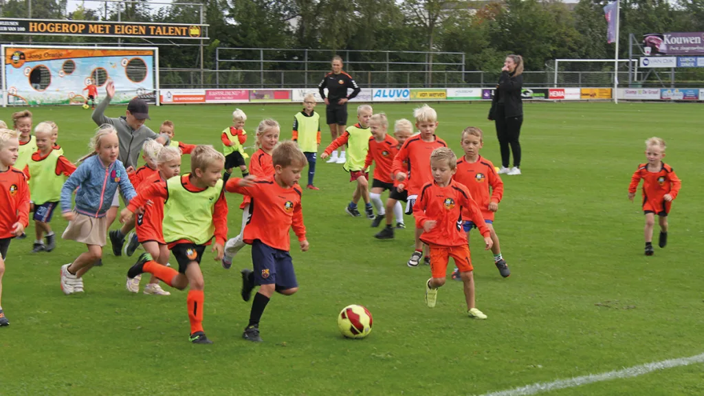 Gratis kennismaking met voetbal bij S.V. Nieuwleusen Gratis kennismaking met voetbal bij S.V. Nieuwleusen