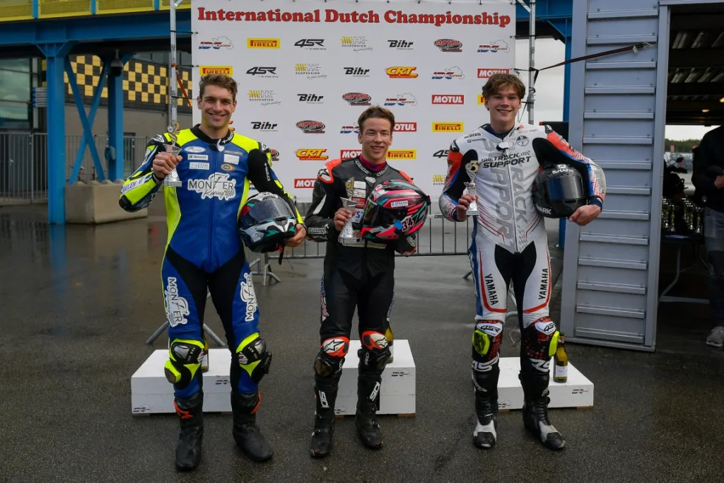 Van Kalkeren pakt IDC Supercup 600 na bloedstollende sprint