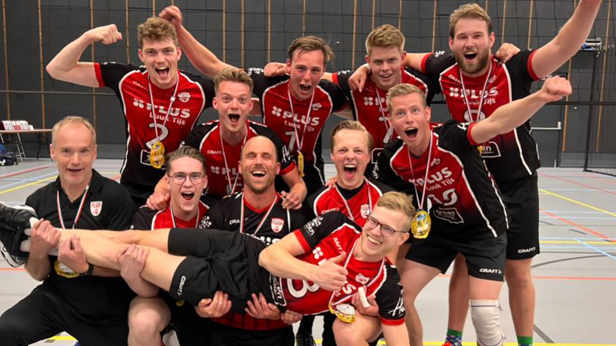 Flash Nieuwleusen wint overtuigend met 1-3 van Woudenberg
