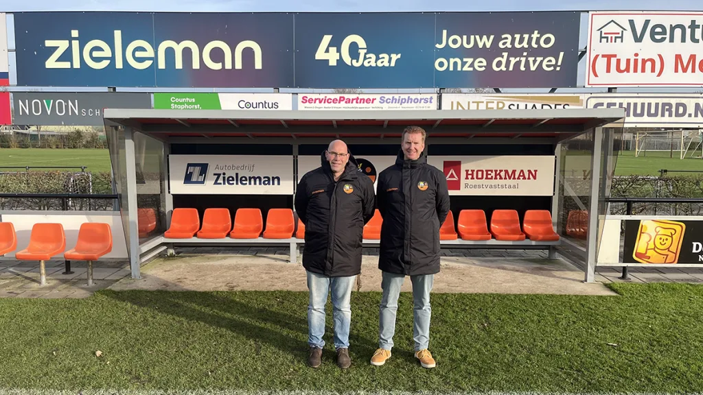 Nieuwe technische staf S.V. Nieuwleusen: Elzinga & Vliek Nieuwe technische staf S.V. Nieuwleusen: Elzinga & Vliek