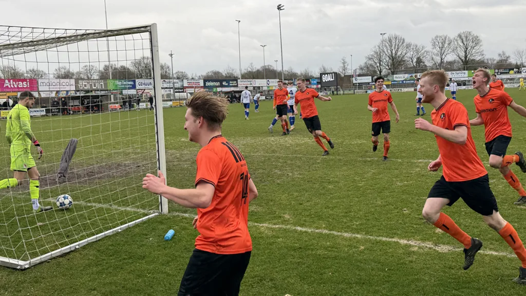 S.V. Nieuwleusen boekt overtuigende 3-0 zege op Den Ham