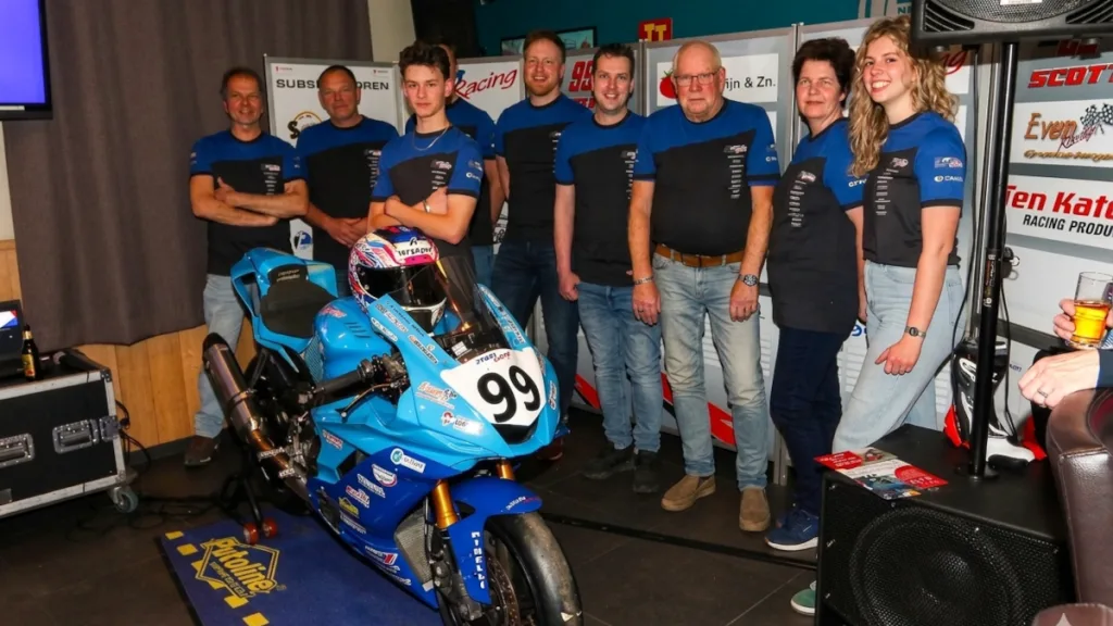 START-racing klaar voor seizoensstart op TT Circuit Assen START-racing klaar voor seizoensstart op TT Circuit Assen